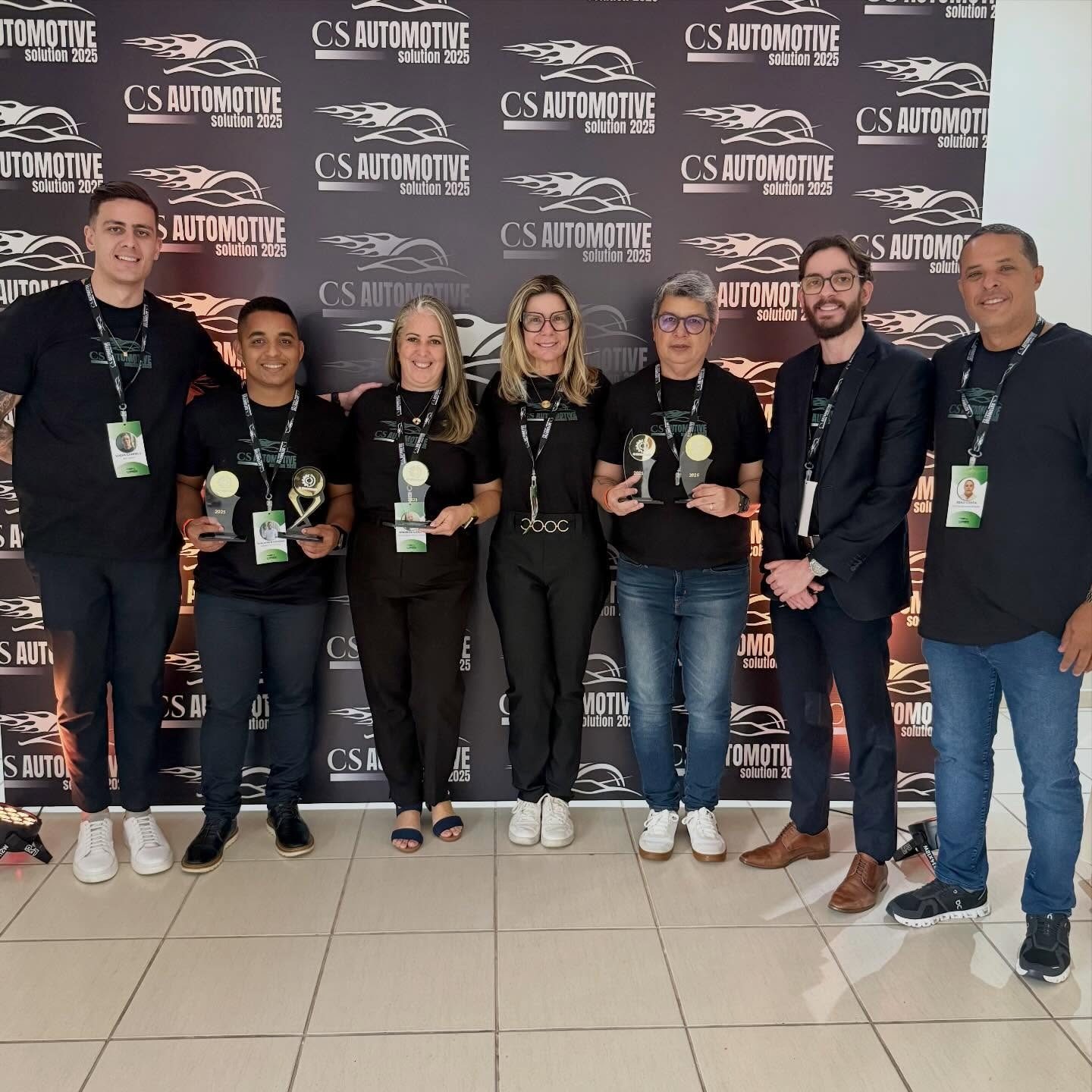 Grupo de convidados no painel do CS Automotive Solution 2025